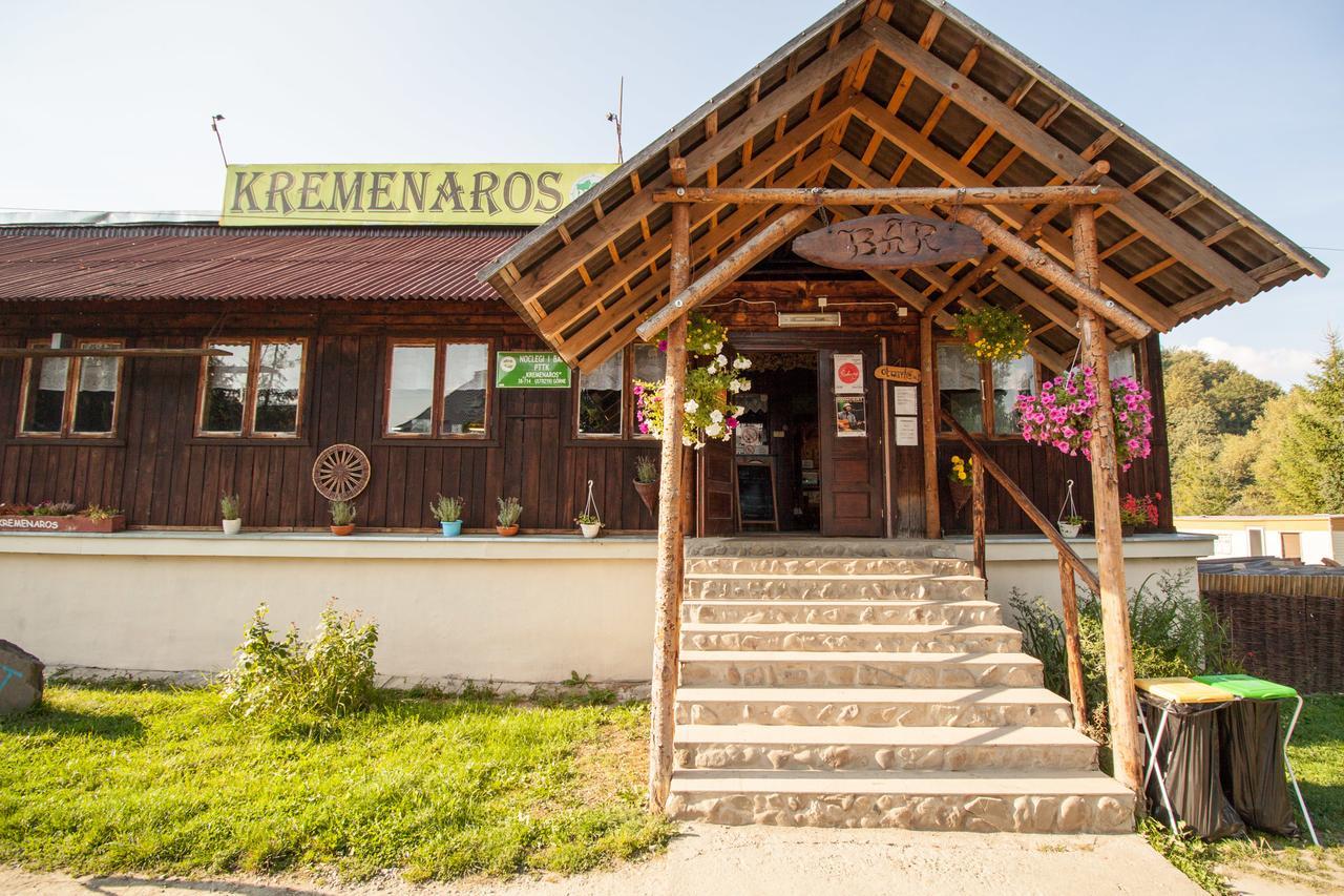 Hostel Kremenaros Ustrzyki Górne Exteriér fotografie