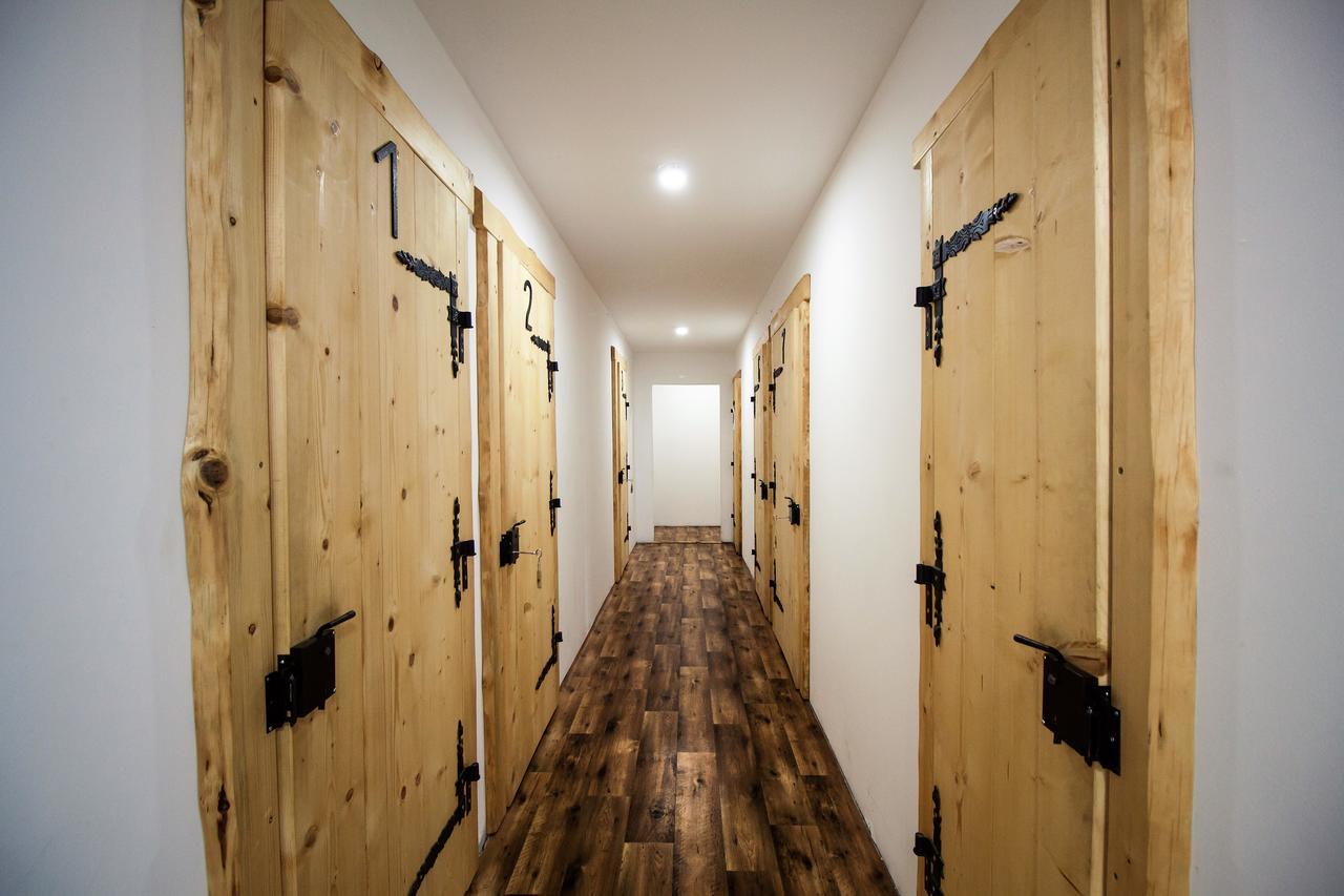 Hostel Kremenaros Ustrzyki Górne Exteriér fotografie